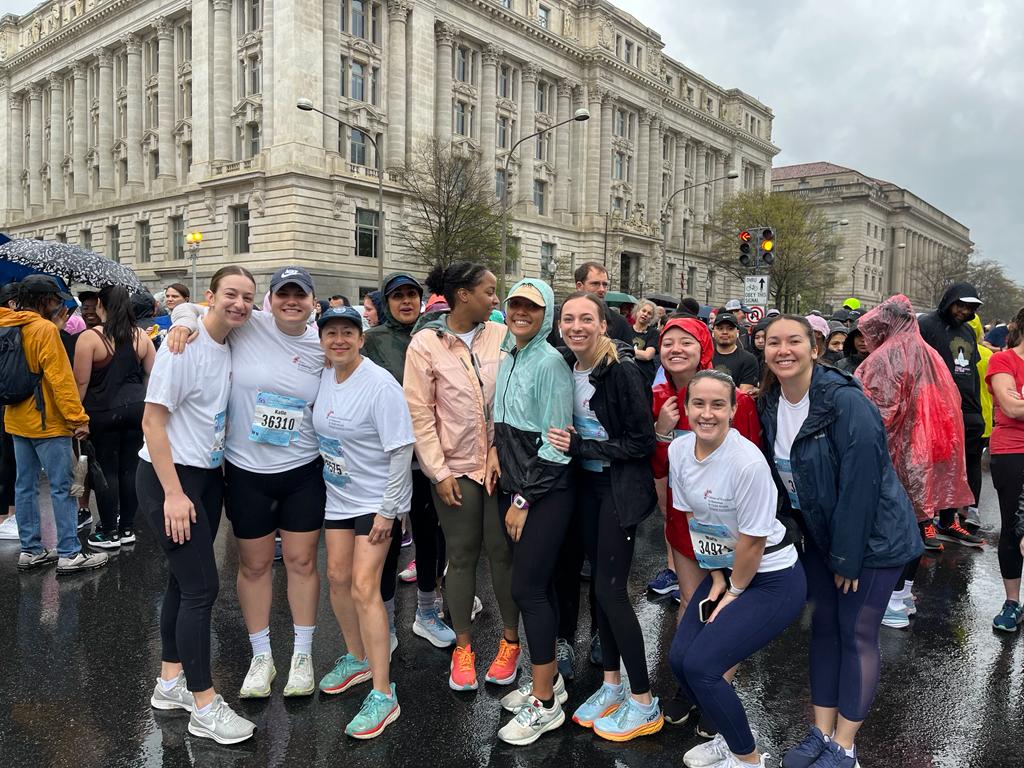 MCH students and faculty at the 5K